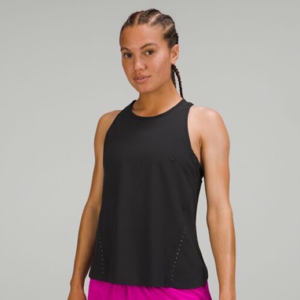 Lululemon size 4 told over running tank top new without tags